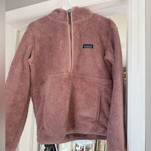 Patagonia quarter zip sherpa hoodie , size extra small.